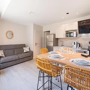 Au Coin Des Vins Appartement Tulette