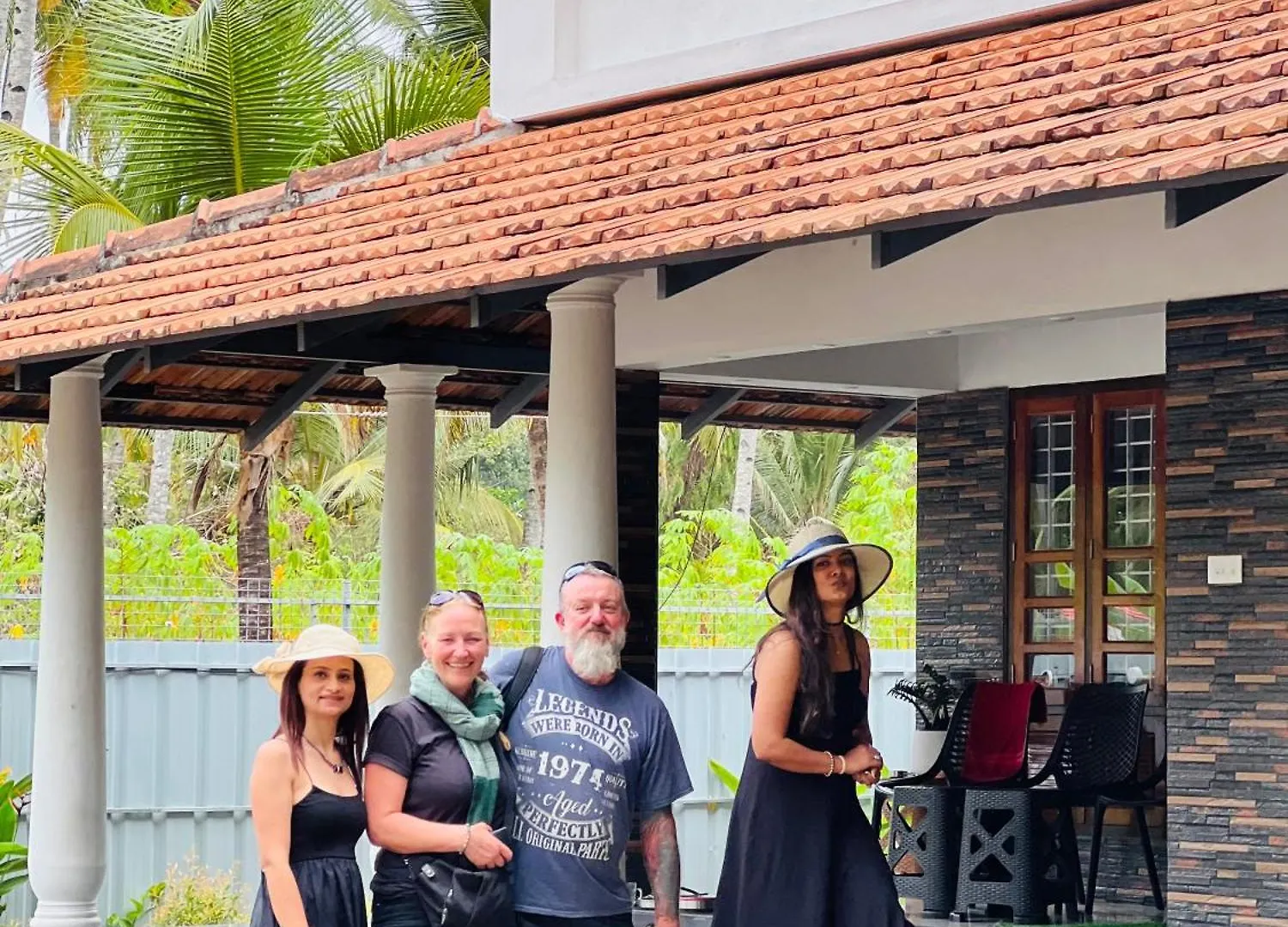 Riverrootsstays Mundrothuruth Homestay